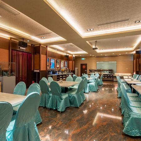 Fu Hsiang Hotel Yilan Buitenkant foto