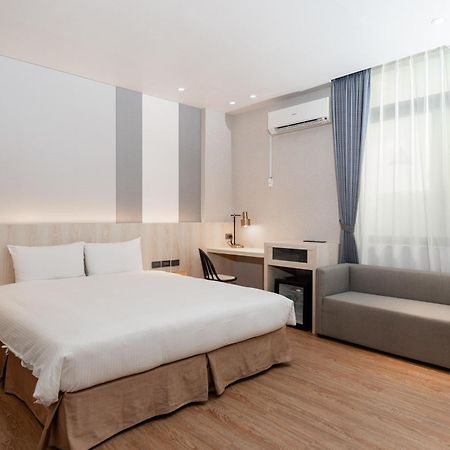 Fu Hsiang Hotel Yilan Buitenkant foto